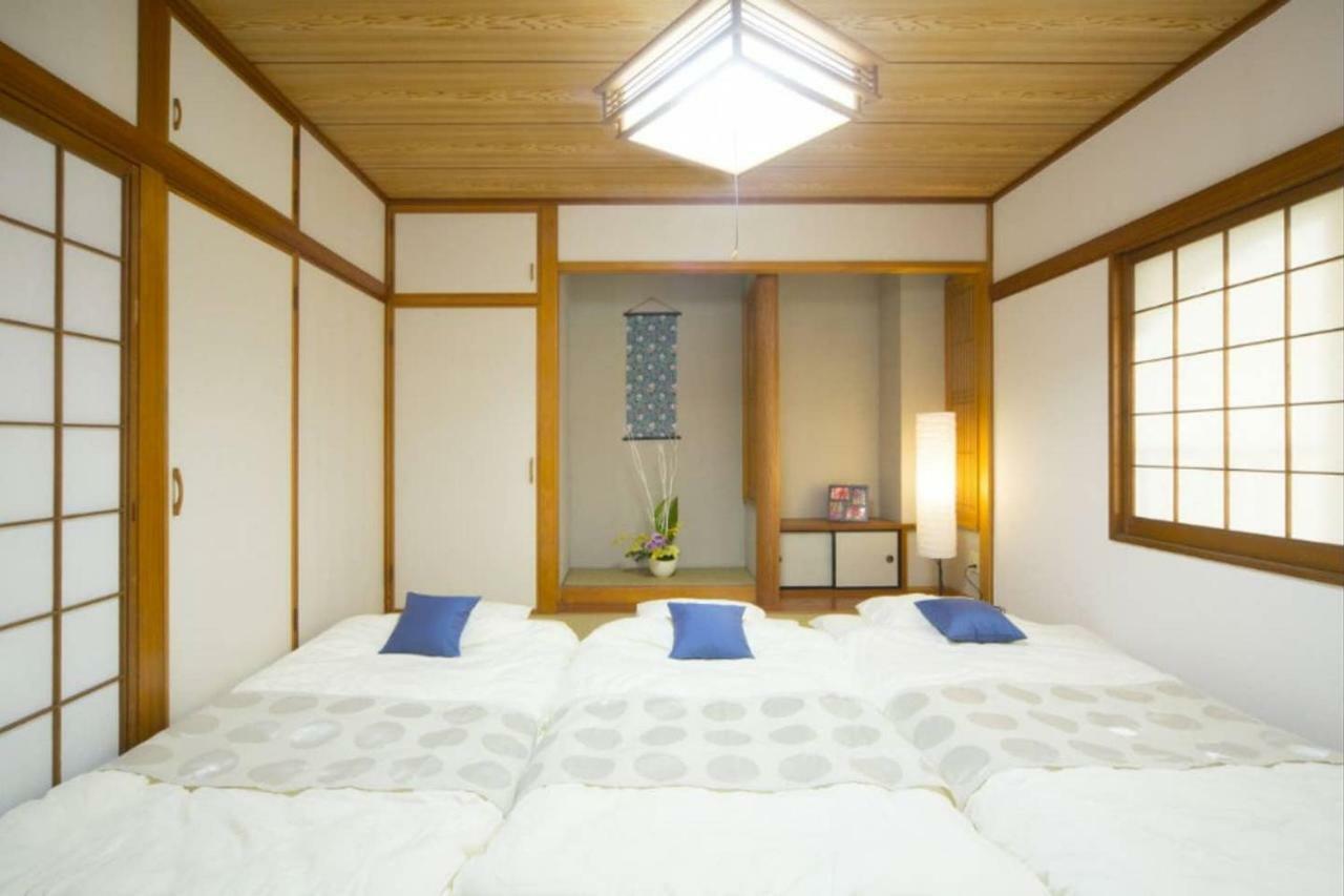 Guest House Matsuyama Наха Екстер'єр фото